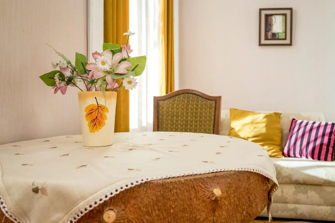 Hb Apartments Mari Brose Tbiliszi Vendégház